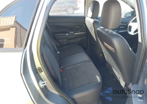 2018 Mitsubishi Outlander Sport 2.4 Se z USA, uszkodzony, nr VIN JA4AP3AW4JU003654